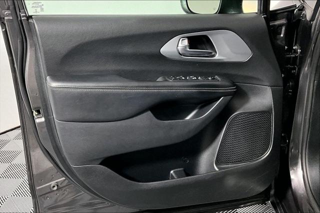 Used 2020 Chrysler Pacifica Touring For Sale in Millington, TN