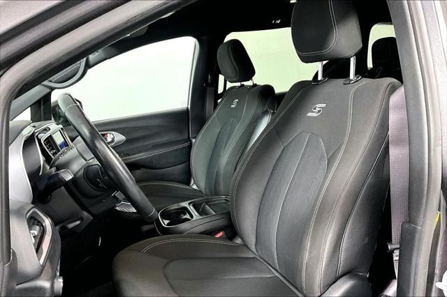 Used 2020 Chrysler Pacifica Touring For Sale in Millington, TN