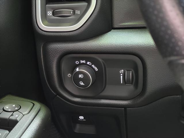 2025 Ram 1500 Big Horn Crew Cab 4x4 57 Box