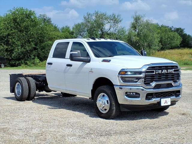 2026 RAM 3500 Chassis RAM 3500 TRADESMAN CREW CAB CHASSIS 4X4 60 CA