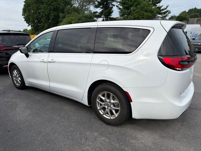 2024 Chrysler Pacifica Touring L 2024 Chrysler Pacifica Touring L