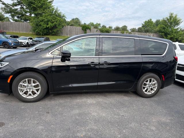 2024 Chrysler Pacifica Touring L 2024 Chrysler Pacifica Touring L