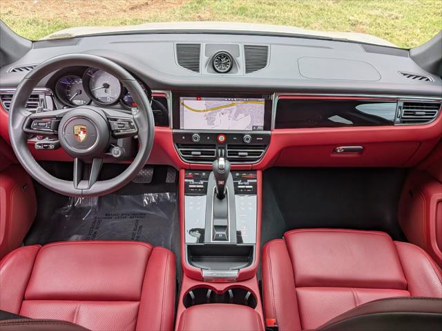 2025 Porsche Macan S