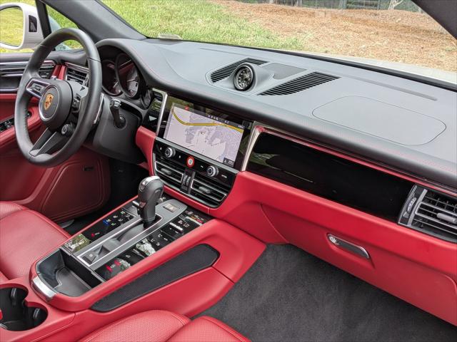 2025 Porsche Macan S