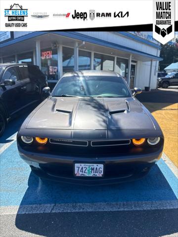 2017 Dodge Challenger SXT Plus