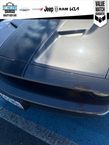 2017 Dodge Challenger SXT Plus