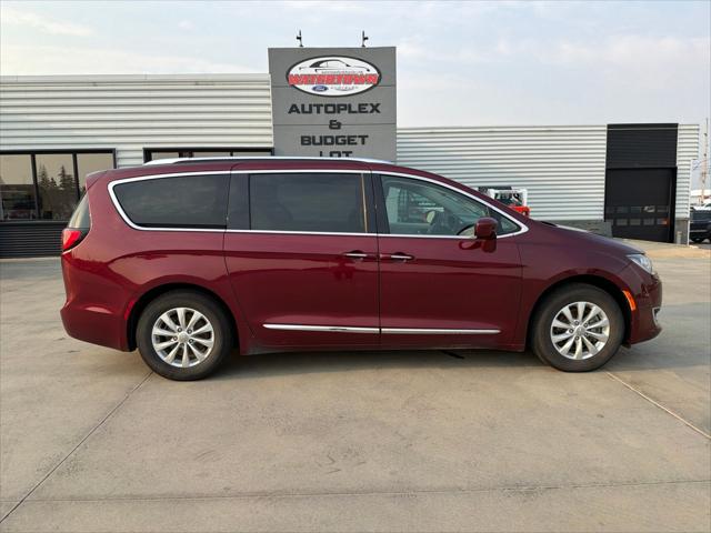 2019 Chrysler Pacifica Touring L for sale in Watertown, SD