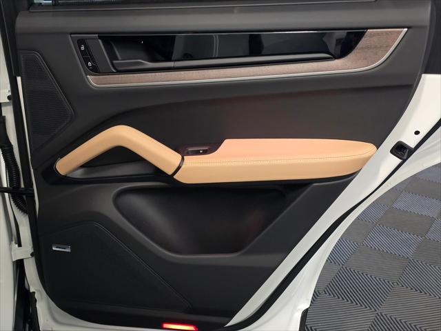 2026 Porsche Cayenne Unknown