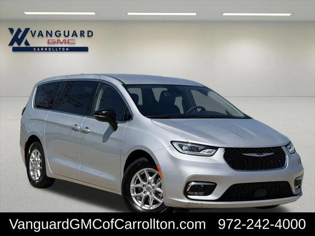 2024 Chrysler Pacifica Touring L for sale in Carrollton, TX