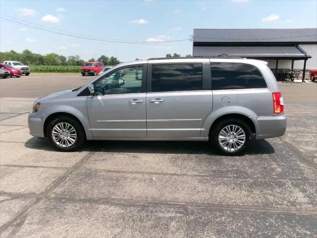 2013 Chrysler Town & Country Touring-L for sale in Bryan, OH
