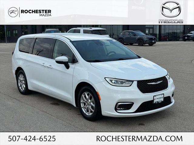 2023 Chrysler Pacifica Touring L for sale in Rochester, MN