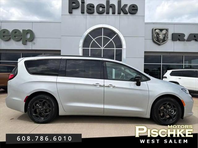 2024 Chrysler Pacifica Hybrid Premium S Appearance Pkg for sale in West Salem, WI
