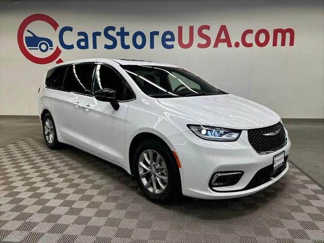 2026 Chrysler Pacifica Limited for sale in Wichita, KS