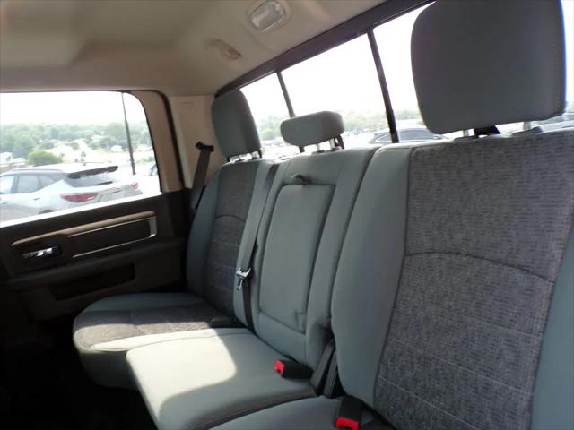 2017 Ram 1500 Big Horn Crew Cab 4x4 64 Box