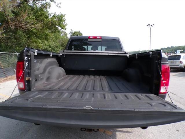 2017 Ram 1500 Big Horn Crew Cab 4x4 64 Box
