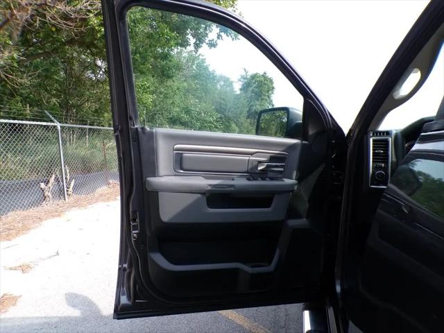 2017 Ram 1500 Big Horn Crew Cab 4x4 64 Box