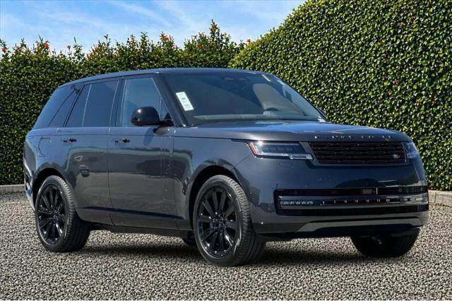 2026 Land Rover Range Rover P550e SE