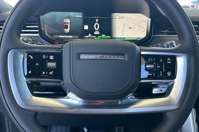 2026 Land Rover Range Rover P550e SE