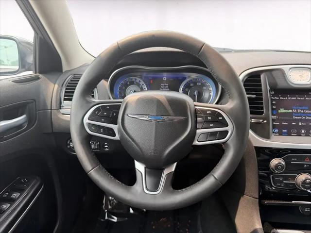 2023 Chrysler 300 Touring