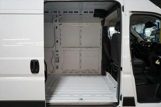 2026 Ram ProMaster Cargo Van Tradesman High Roof 136 WB w/Pass Seat