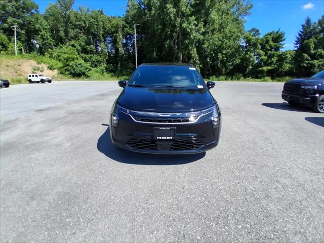 2027 Chrysler Pacifica Select AWD