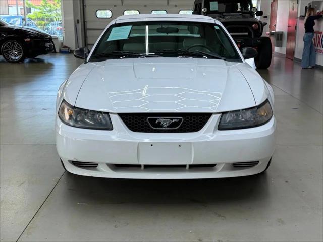 2003 Ford Mustang Premium