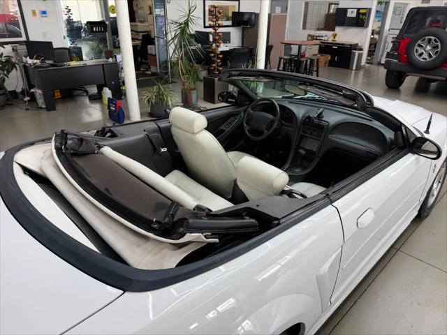2003 Ford Mustang Premium