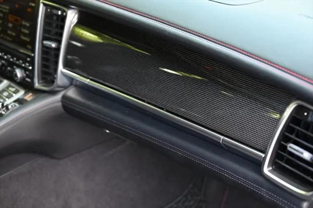 2015 Porsche Panamera GTS