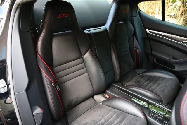 2015 Porsche Panamera GTS