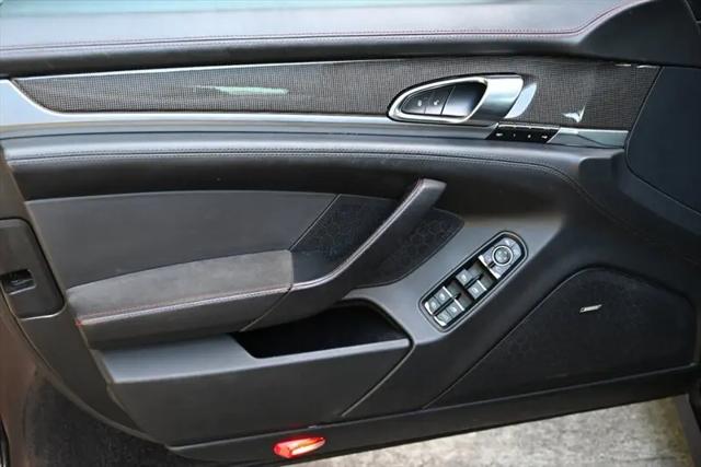 2015 Porsche Panamera GTS