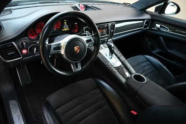 2015 Porsche Panamera GTS