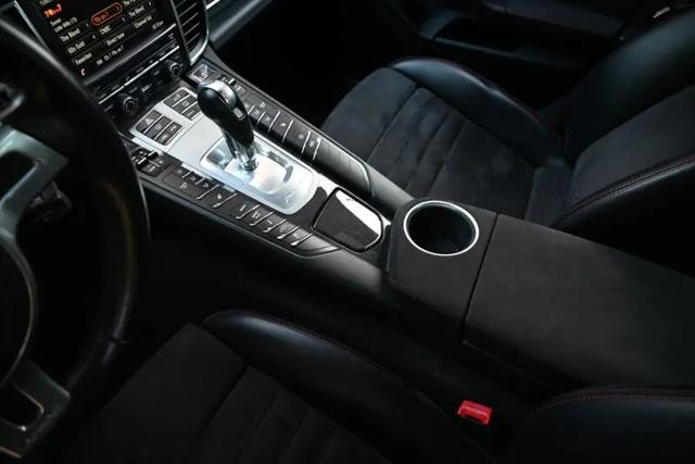 2015 Porsche Panamera GTS