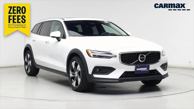 2024 Volvo V60 Cross Country B5 Plus for sale in Schaumburg, IL