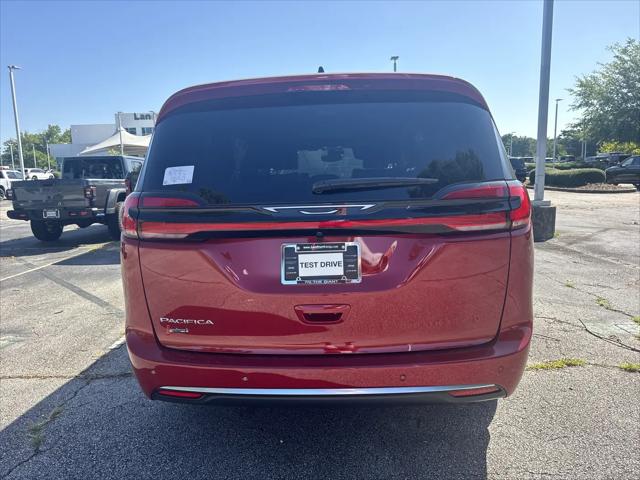 2027 Chrysler Pacifica Pinnacle