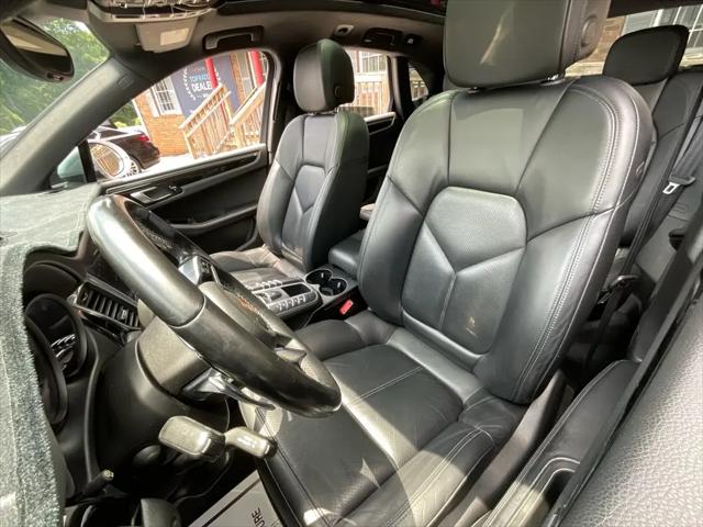 2018 Porsche Macan Sport Edition