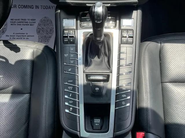 2018 Porsche Macan Sport Edition