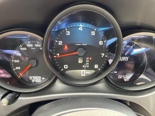 2018 Porsche Macan Sport Edition