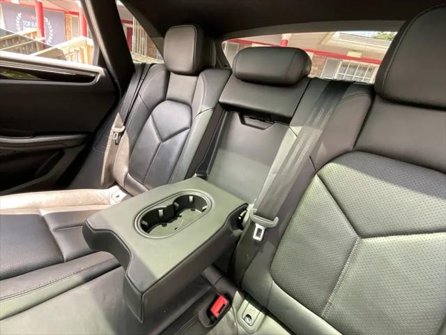 2018 Porsche Macan Sport Edition