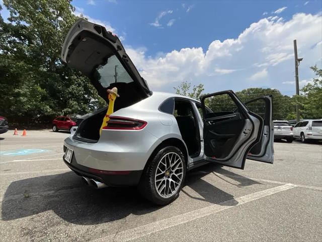 2018 Porsche Macan Sport Edition