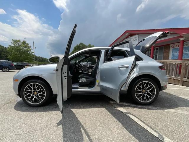 2018 Porsche Macan Sport Edition