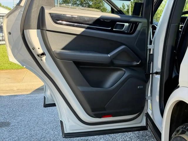 2021 Porsche Cayenne Cayenne