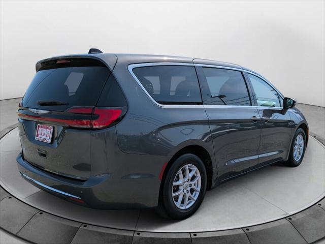 2023 Chrysler Pacifica Touring L 2023 Chrysler Pacifica Touring L