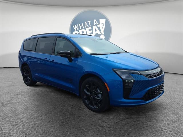 2027 Chrysler Pacifica PACIFICA SELECT AWD 2027 Chrysler Pacifica PACIFICA SELECT AWD