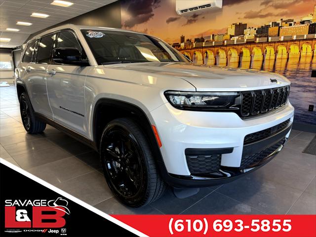 2022 Jeep Grand Cherokee L Altitude 4x4 2022 Jeep Grand Cherokee L Altitude 4x4