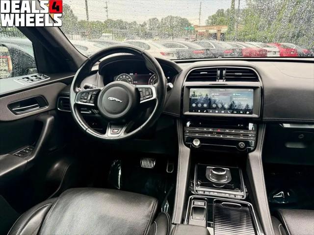 2019 Jaguar F-PACE S