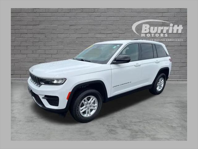 2023 Jeep Grand Cherokee Laredo 4x4 for sale in Oswego, NY