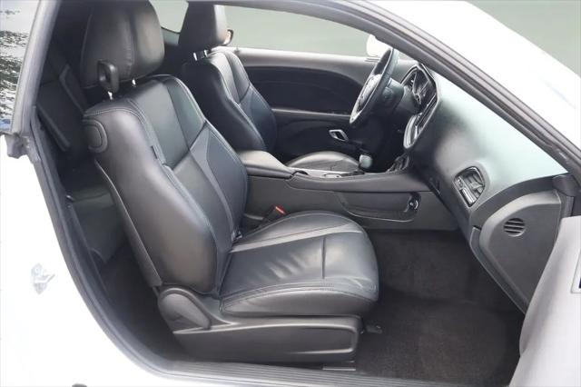 2018 Dodge Challenger SXT Plus