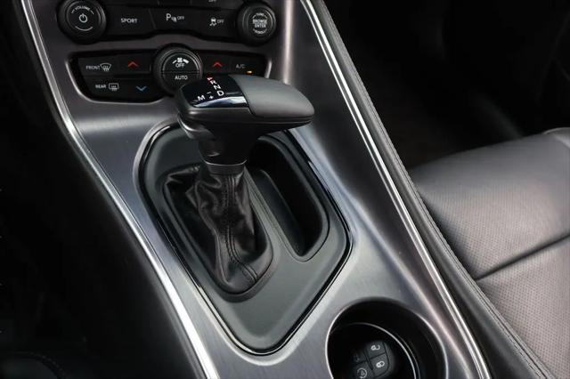2018 Dodge Challenger SXT Plus