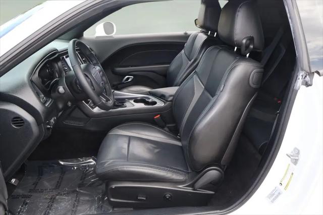 2018 Dodge Challenger SXT Plus