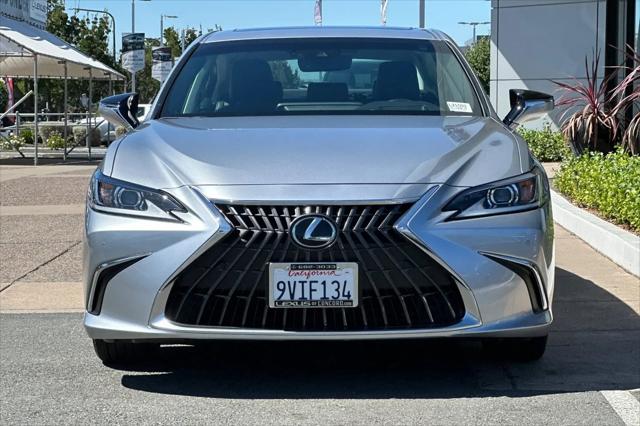 2025 Lexus ES 300h ES 300h
